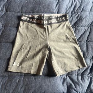 UA women’s bike short